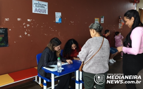 Imagem da notícia Eleições seguem tranquilas em Medianeira; falta de energia não interrompe votação