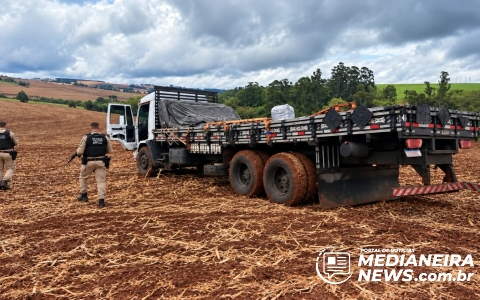 Imagem da notícia Mais de uma tonelada de maconha é apreendida em caminhão na BR-277, em Matelândia