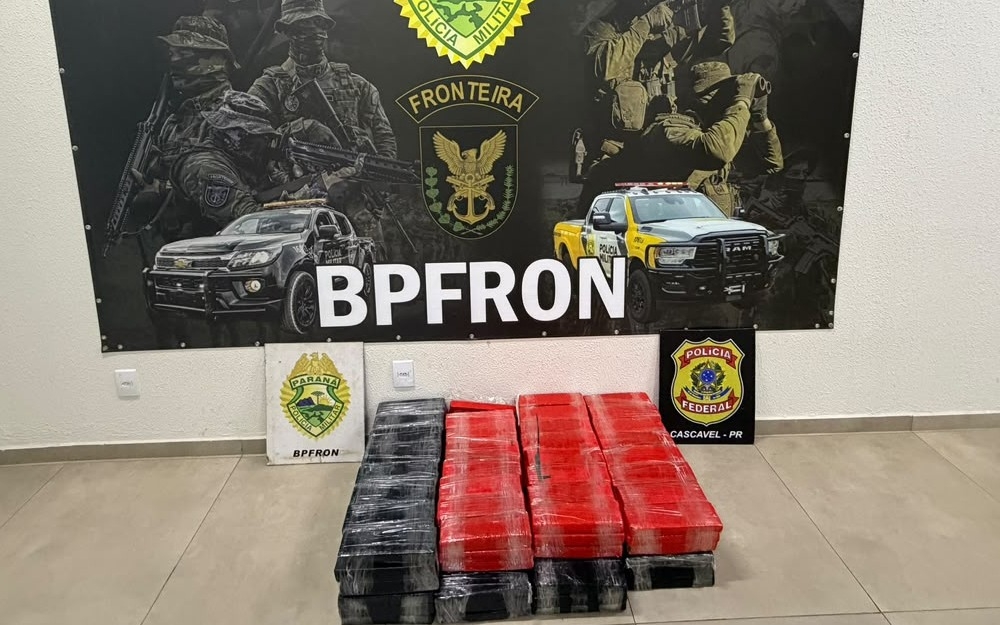 Imagem da notícia Ação conjunta apreende 136 quilos de maconha na BR-277, em Santa Tereza do Oeste
