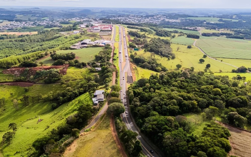 Imagem da notícia Duplicação da BR-277 entre Matelândia e Agro Cafeeira recebe licença ambiental