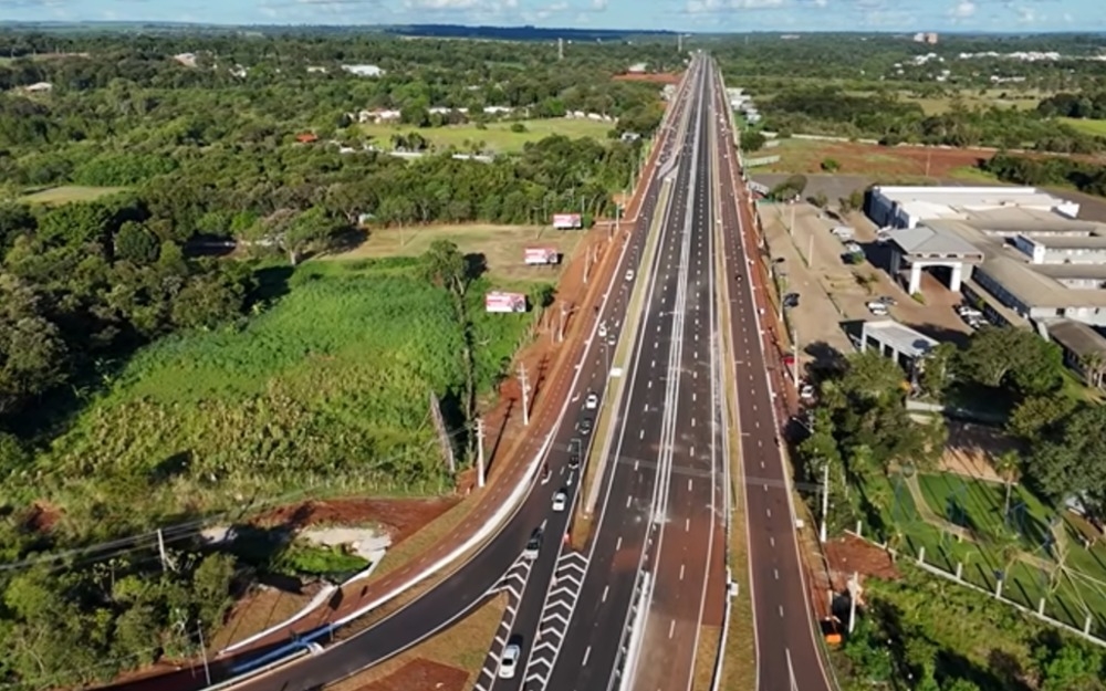 Imagem da notícia Foz assume manutenção da iluminação da Rodovia das Cataratas