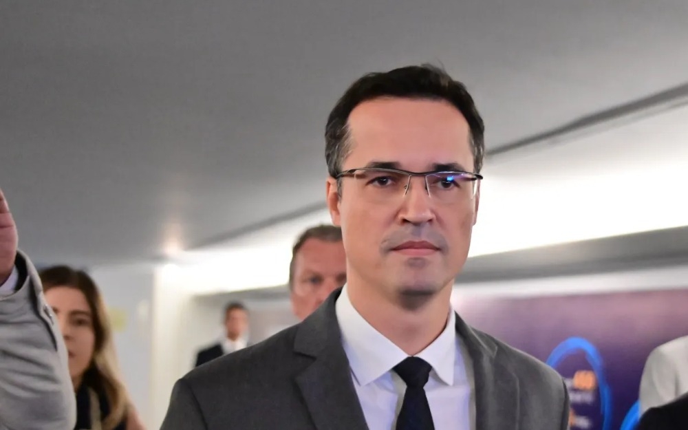 Imagem da notícia Ministro do TSE barra candidatura de Deltan ao Senado; votos serão considerados nulos